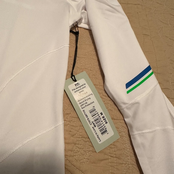 LUCKY IN LOVE UPF 30 Tech Performance Swoop Long Sleeve Top White Size Medium - Picture 3 of 5